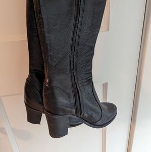 Kenneth Cole Boots